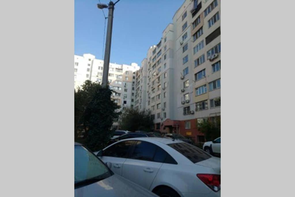 Уютная И Чистая 1-К Центр-Молдаванка Odesa Exterior photo